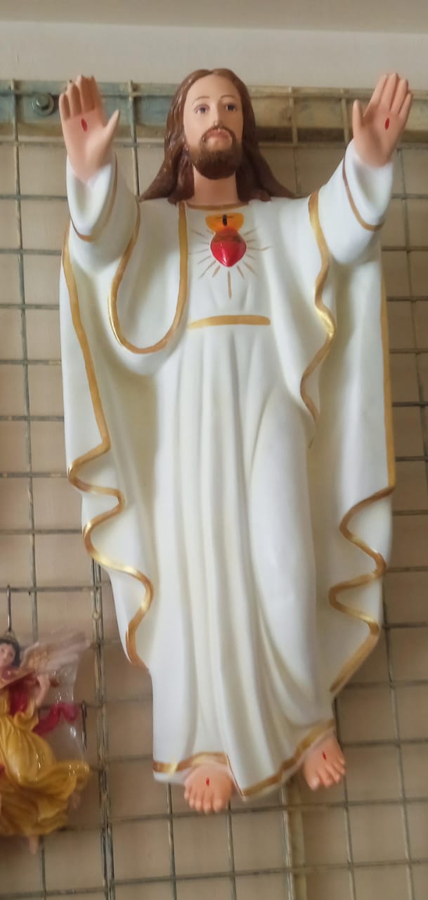 Blessing Jesus
Height :28 Inch