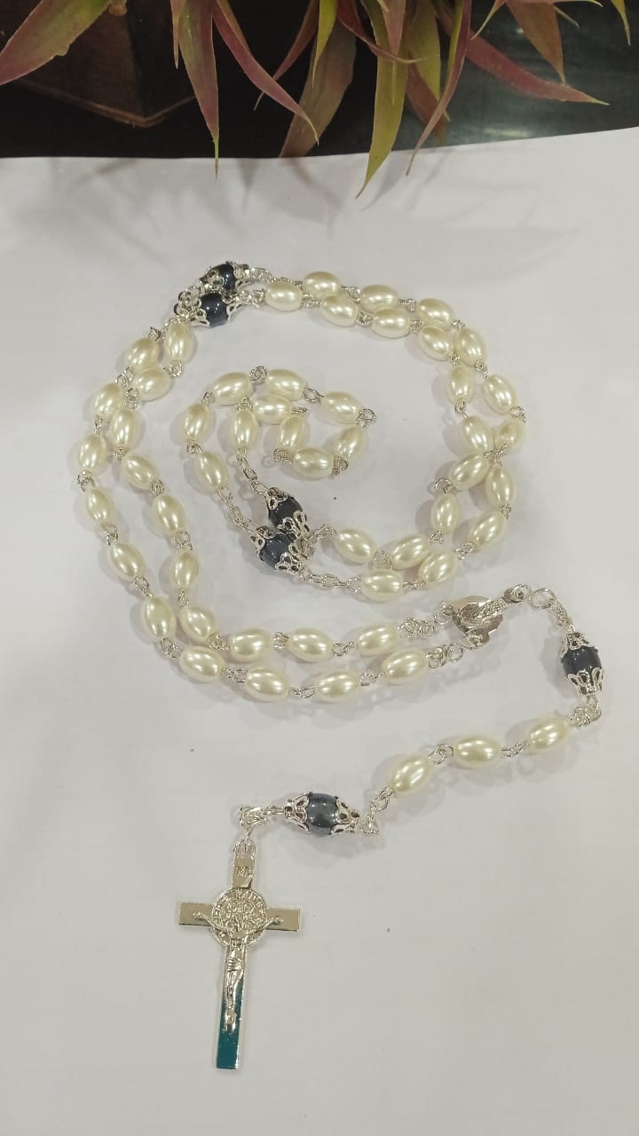 Christian_Rosary_Beads_For_Prayer