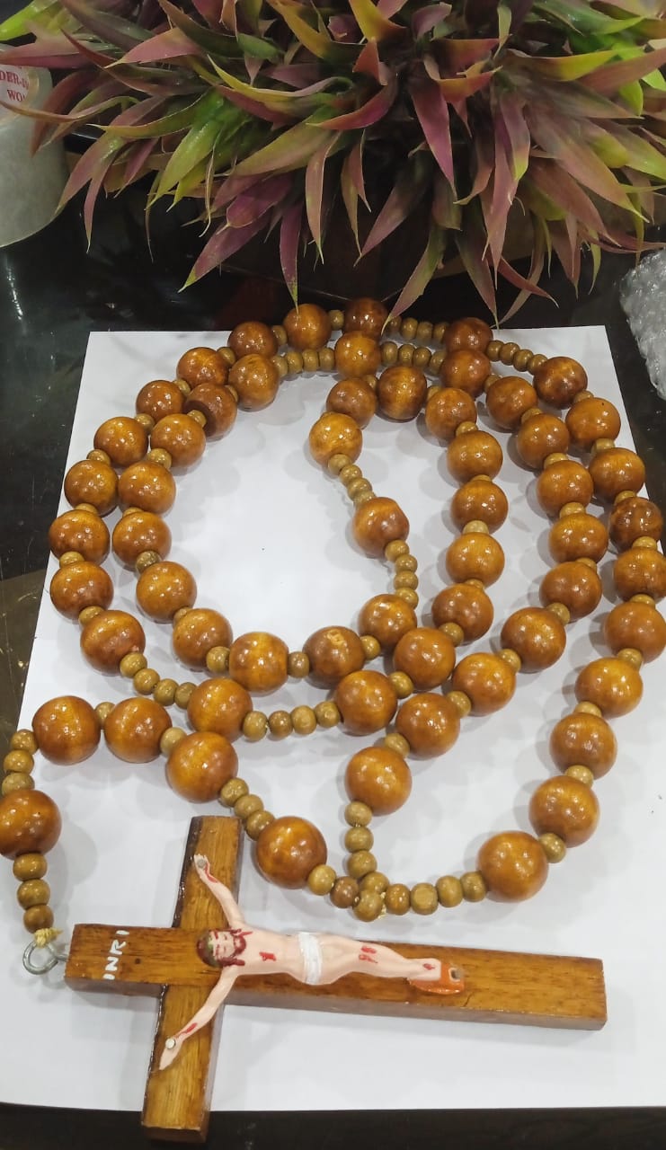 Christian_Rosary_Beads_For_Prayer110