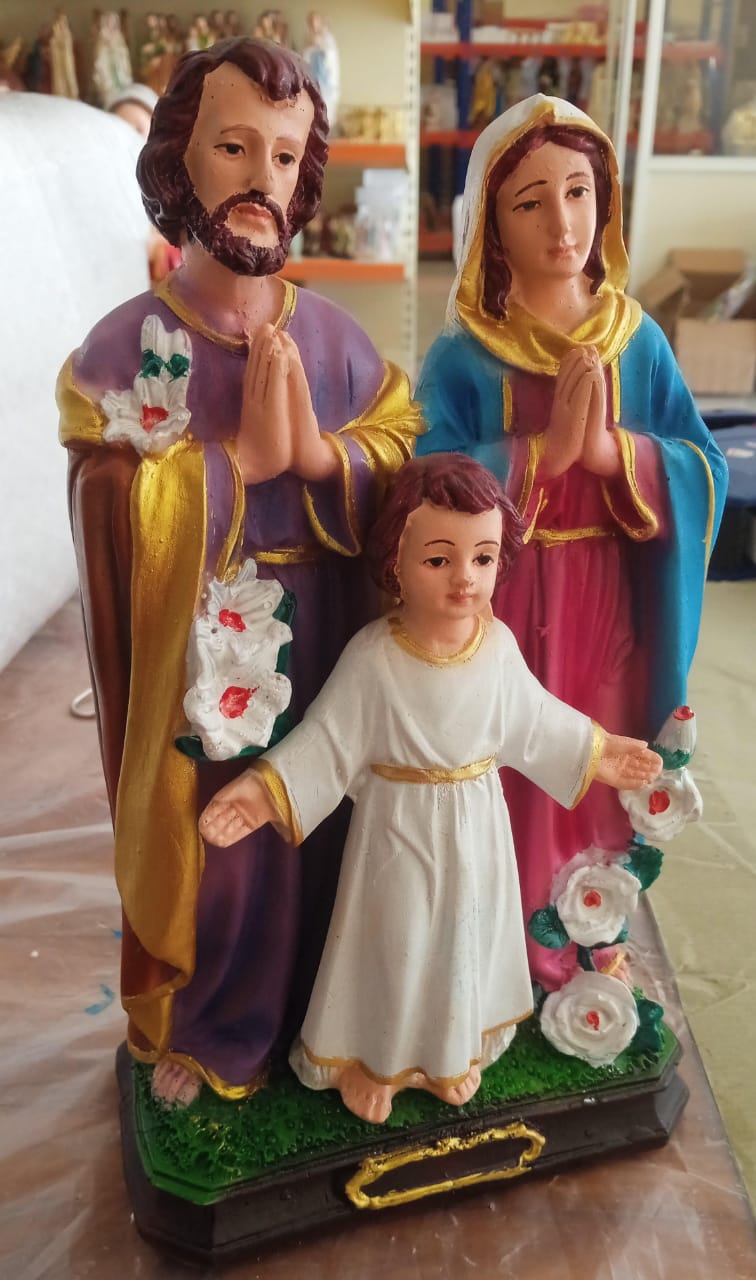 Holy Family 8 INCH Model No : 1151