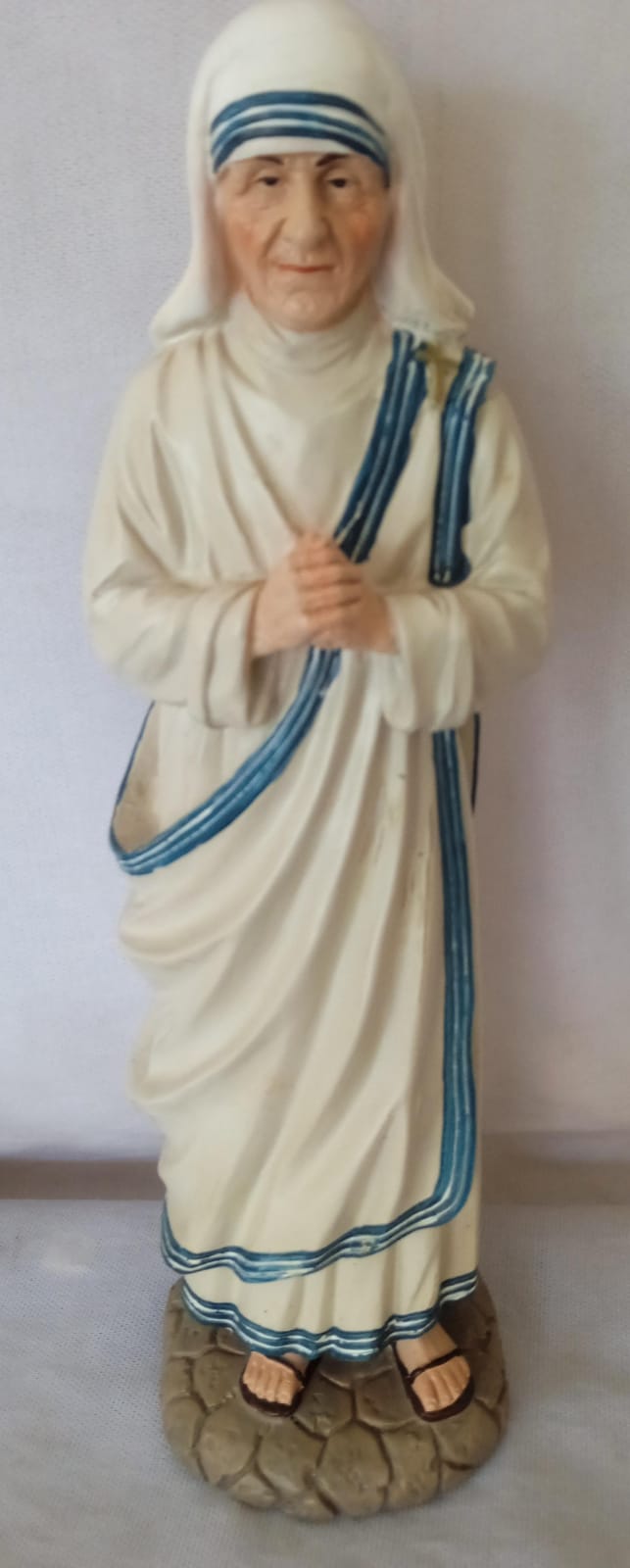 Mother Thresa  16 Inch Model  No 5014