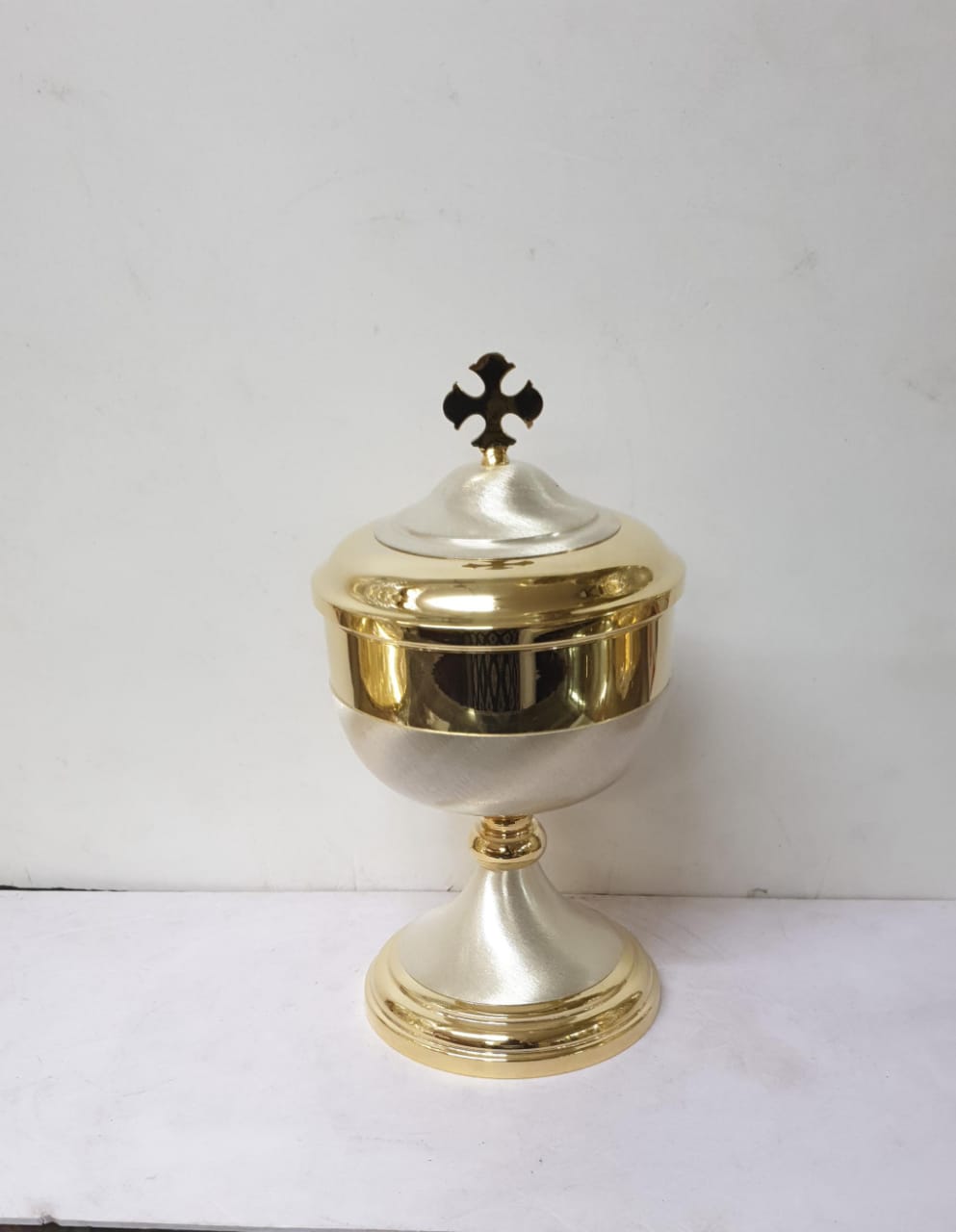 Ciborium 9 Inch Model No: 6124 SG NO:3