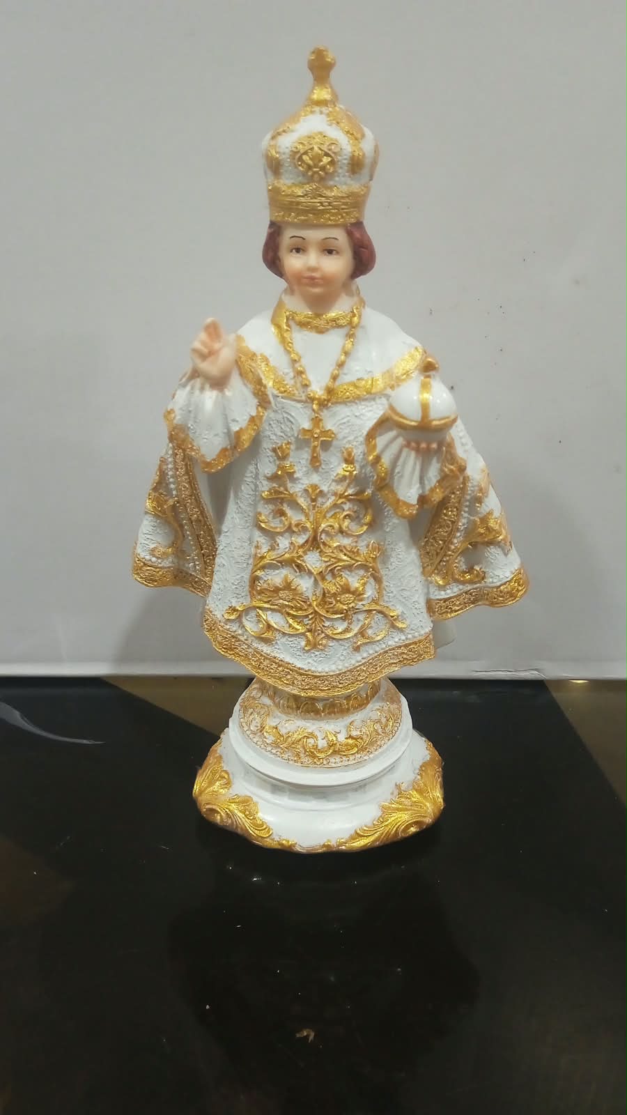 Infant Jesus  8 Inches Model No:4016 C-3