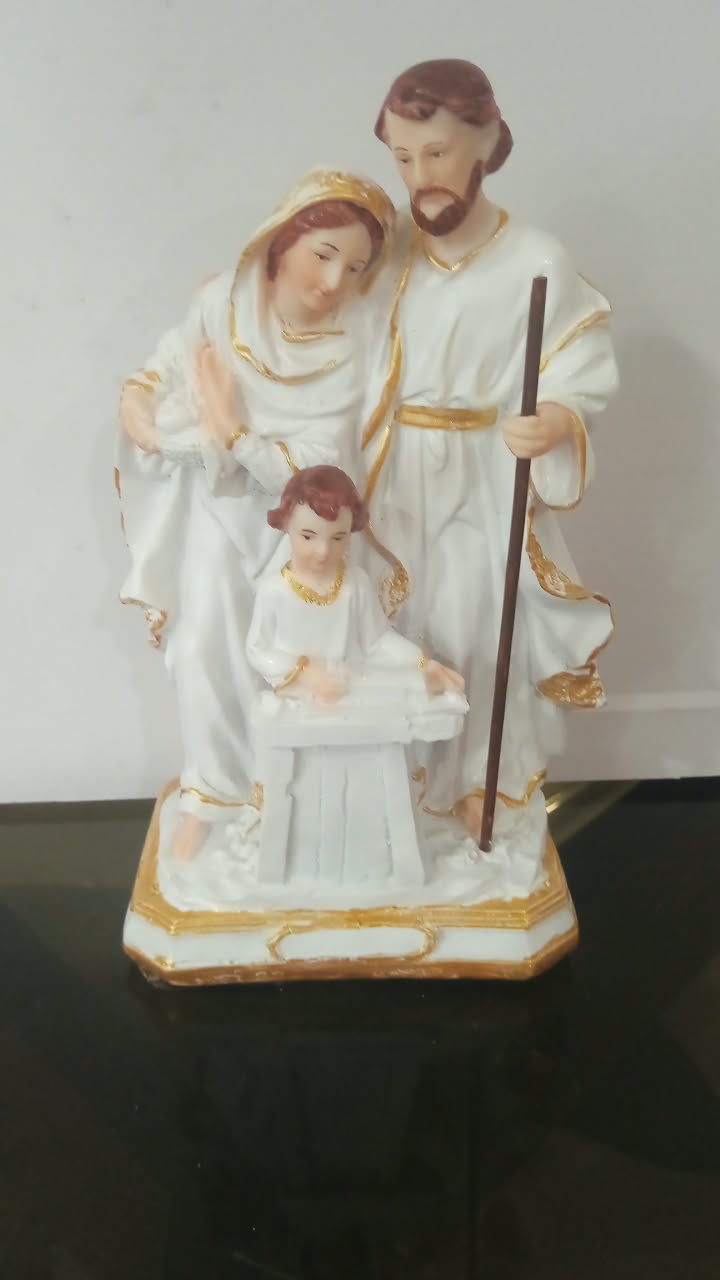 Holy Family 8  INCH 4038 C-3