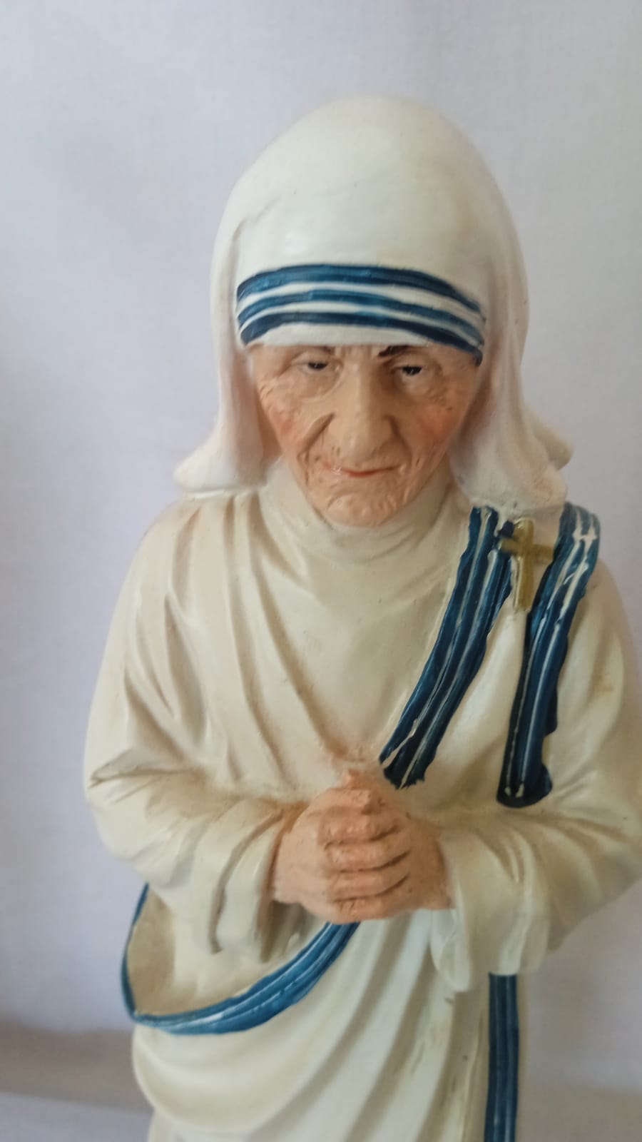 Mother Thresa  16 Inch Model  No 5014